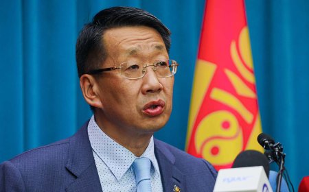 Л.ЭНХ-АМГАЛАН: ГУРВАН САР ҮРГЭЛЖИЛСЭН ЦАЛИНГИЙН АСУУДЛЫГ ШИЙДЛЭЭ