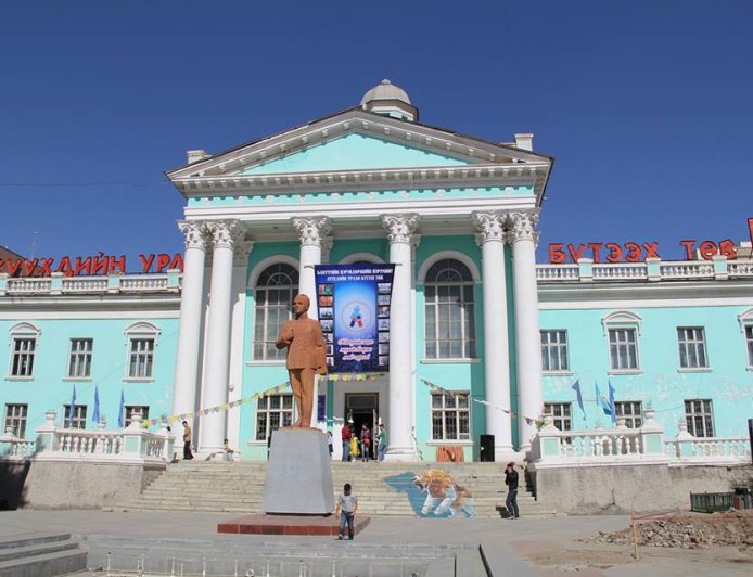 ХҮҮХДИЙН УРЛАН БҮТЭЭХ ТӨВИЙН СУРАГЧДЫН БҮТЭЭЛИЙГ ДУУДЛАГААР ХУДАЛДААНД ОРУУЛНА