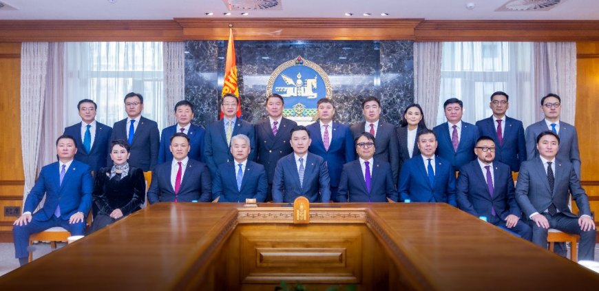 ЗГ: УЛСЫН НӨӨЦӨӨС  5.3 ТЭРБУМ ТӨГРӨГ ГАРГАЖ, БОЛЗОШГҮЙ ХЯМРАЛД БЭЛДЭНЭ