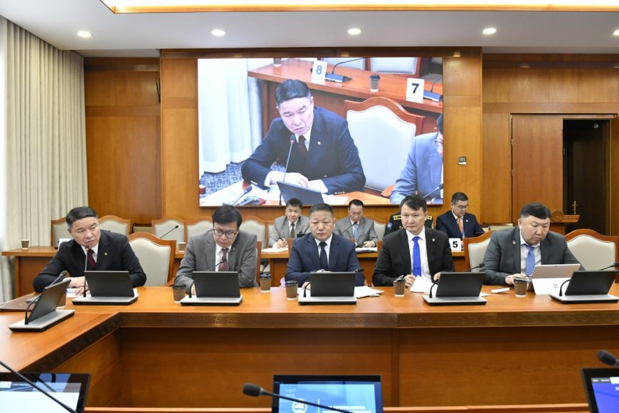 ҮЛ ХӨДЛӨХ ХӨРӨНГИЙГ ОХУ-ЫН НЭР ДЭЭР ШИНЭЧЛЭН БҮРТГЭХ НӨХЦӨЛИЙН ТУХАЙ АСУУДЛЫГ ХААЛТТАЙ ХЭЛЭЛЦЛЭЭ