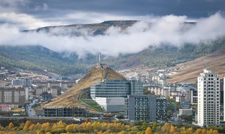 ЗАЙСАНГИЙН АМАНД ЗАМ ТАВИХААС ГАДНА УЛСЫН СУРГУУЛЬ, ЦЭЦЭРЛЭГ БАРИХААР БОЛОВ