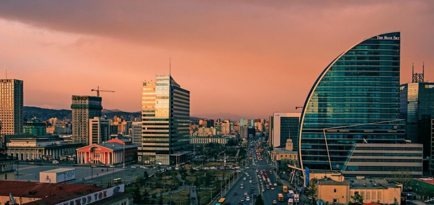 УЛААНБААТАРТ 21 ХЭМ ДУЛААН