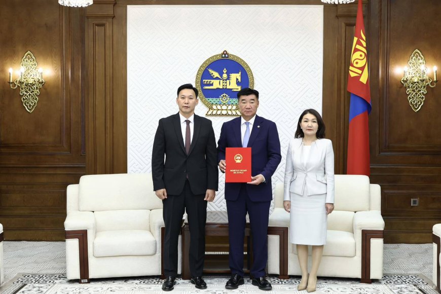 ЭРҮҮЛ МЭНДИЙН АЖИЛТНЫ ТУХАЙ АНХДАГЧ ХУУЛИЙН ТӨСӨЛ ӨРГӨН МЭДҮҮЛЭВ
