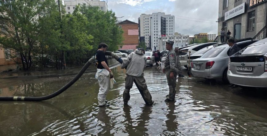 БАЯНЗҮРХ ДҮҮРГИЙН 84 ДҮГЭЭР СУРГУУЛИЙН УРД ТОГТСОН 310 ТОНН ҮЕРИЙН УСЫГ СОРУУЛЖ, ГАЗРЫГ АРИУТГАЖЭЭ