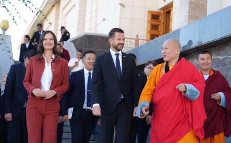 МОНТЕНЕГРО УЛСЫН ЕРӨНХИЙЛӨГЧ ЯКОВ МИЛАТОВИЧ ГАНДАНТЭГЧЭНЛИН ХИЙДЭД ЗОЧИЛЛОО