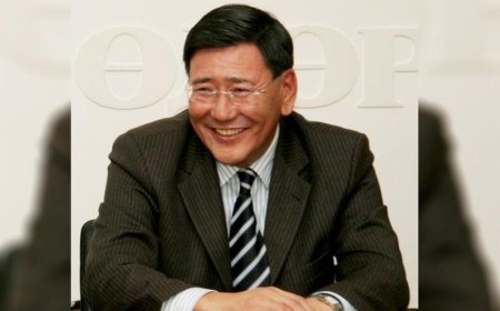 МОНГОЛЫН ХЭВЛЭЛИЙН МАГНАТ АГСАН Ц.БАЛДОРЖ 2007 ОНД ИЙНХҮҮ ХЭЛЖ БАЙВ