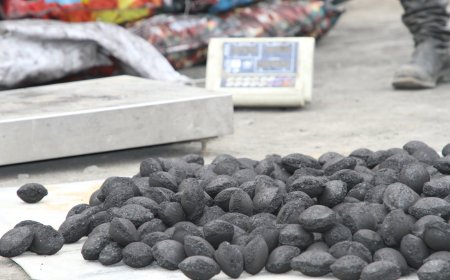 ШАХМАЛ ТҮЛШИЙГ 25 КИЛОГРАММЫН САВЛАГААТАЙГААР НЭГ ШУУДАЙГ 3,750 ТӨГРӨГӨӨР ХУДАЛДААЛНА