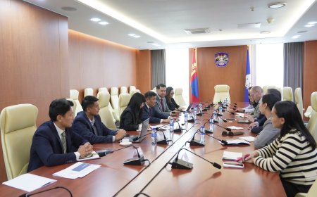 ЗАМЫН ТҮГЖРЭЛ, АГААРЫН БОХИРДЛЫГ БУУРУУЛАХ ЧИГЛЭЛЭЭР ЕВРОПЫН СЭРГЭЭН БОСГОЛТ ХӨГЖЛИЙН БАНКТАЙ ХАМТРАН АЖИЛЛАХ САНАЛ СОЛИЛЦЛОО