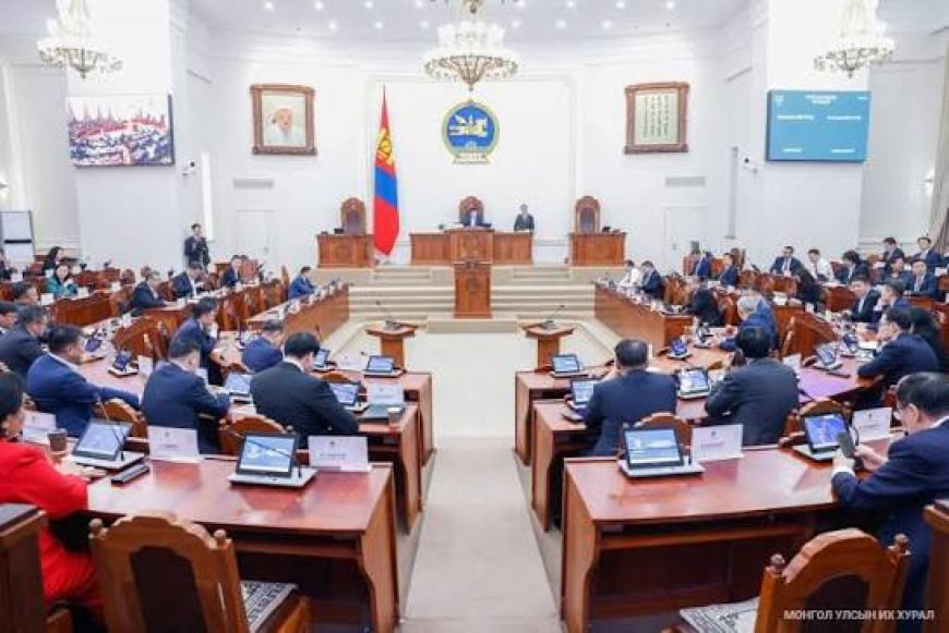 ТӨРИЙН ӨМЧИТ КОМПАНИЙН НОГДОЛ АШГИЙН ОРЛОГЫГ ТӨСӨВТ ТУСГАХ ХУУЛИЙН ТӨСЛИЙГ ХЭЛЭЛЦЭЖ ЭХЭЛЛЭЭ